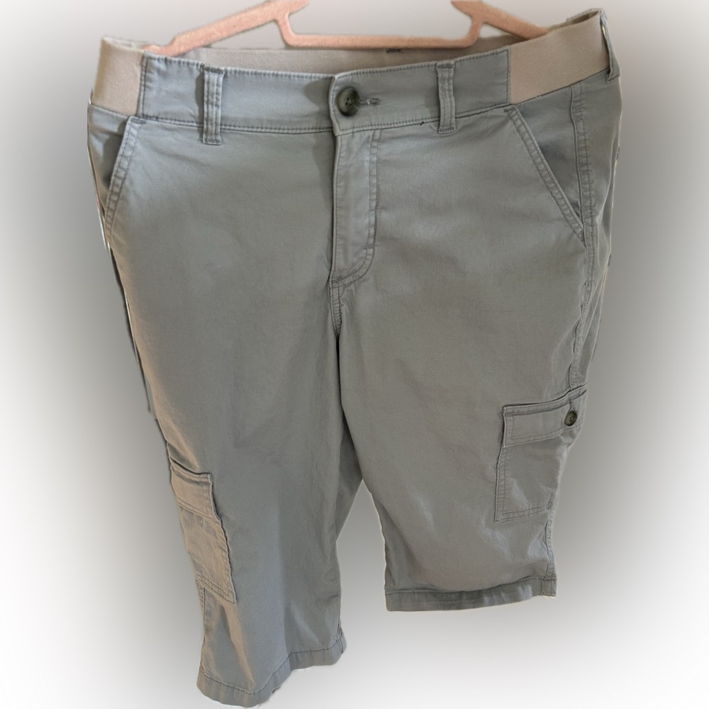 Relaxed fit long shorts